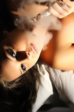 Nina James & Sara Jaymes Hookah